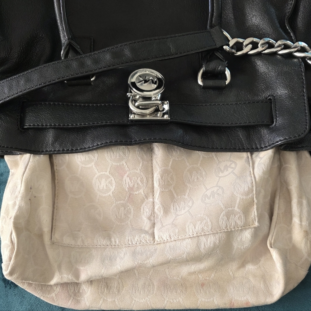 Michael Kors Black Hamilton Tote Bag - Picture 7 of 16